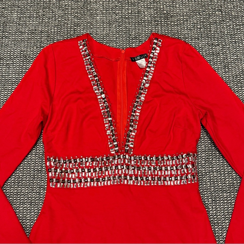 VENUS Red Long-Sleeve Beaded V-Neck Dress - Picture 2 of 9